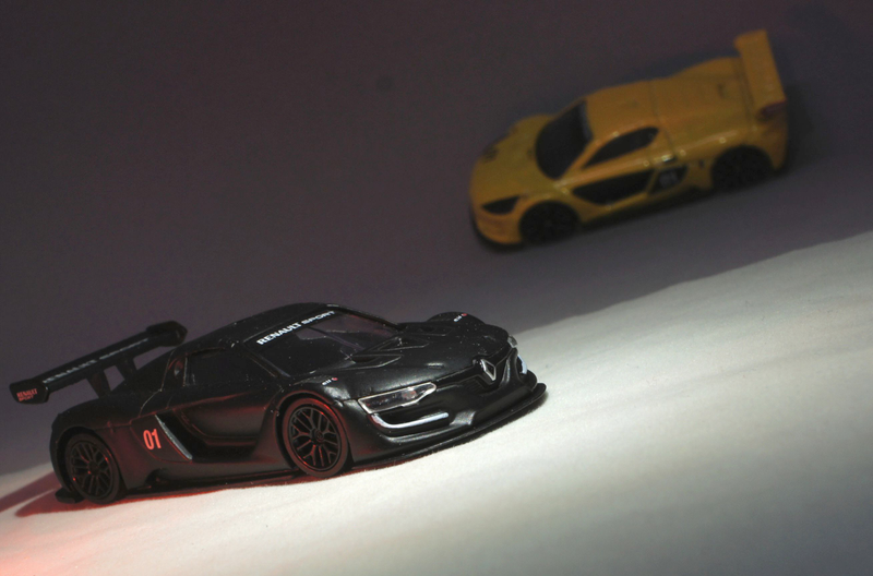 Illustration for article titled French Friday Face2Face: Dark Vador, Votre voiture est prête!